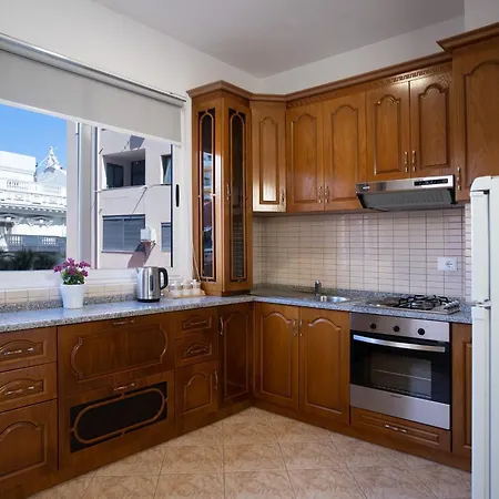 Sea Shell Apartment *