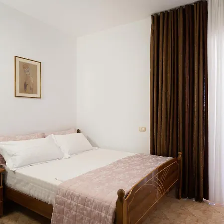 Sea Shell Durres